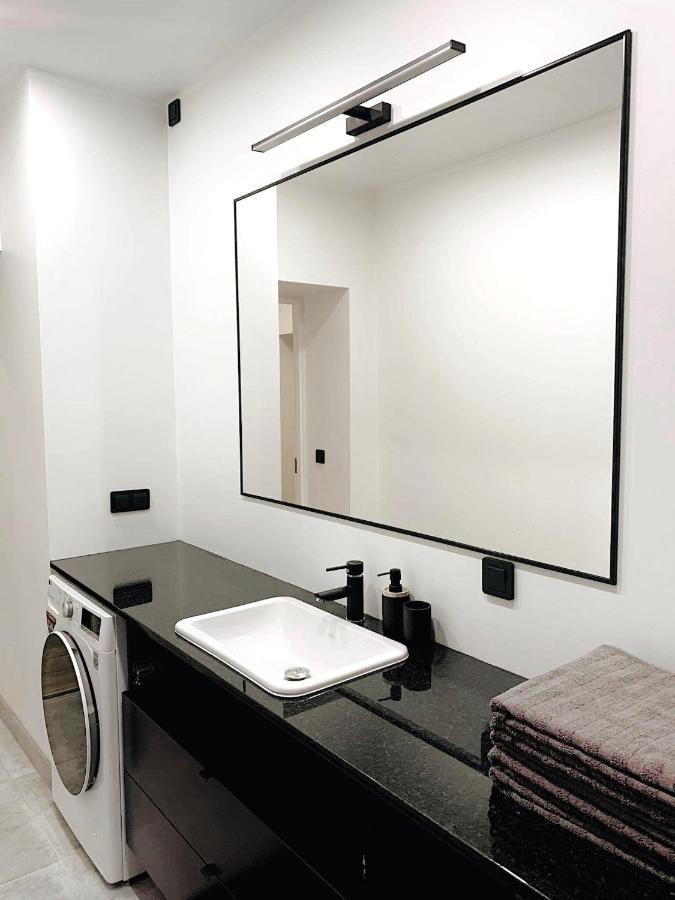 Luxurious 68M2 2Br 3-Room River View Apt In The Heart Of Pärnu Exteriör bild
